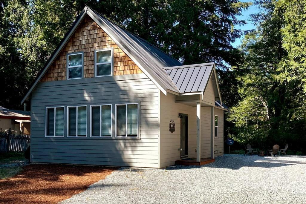 אשפורד New Modern Cabin! 5Mi To Mt Rainier National Park! Hot Tub & Wifi מראה חיצוני תמונה
