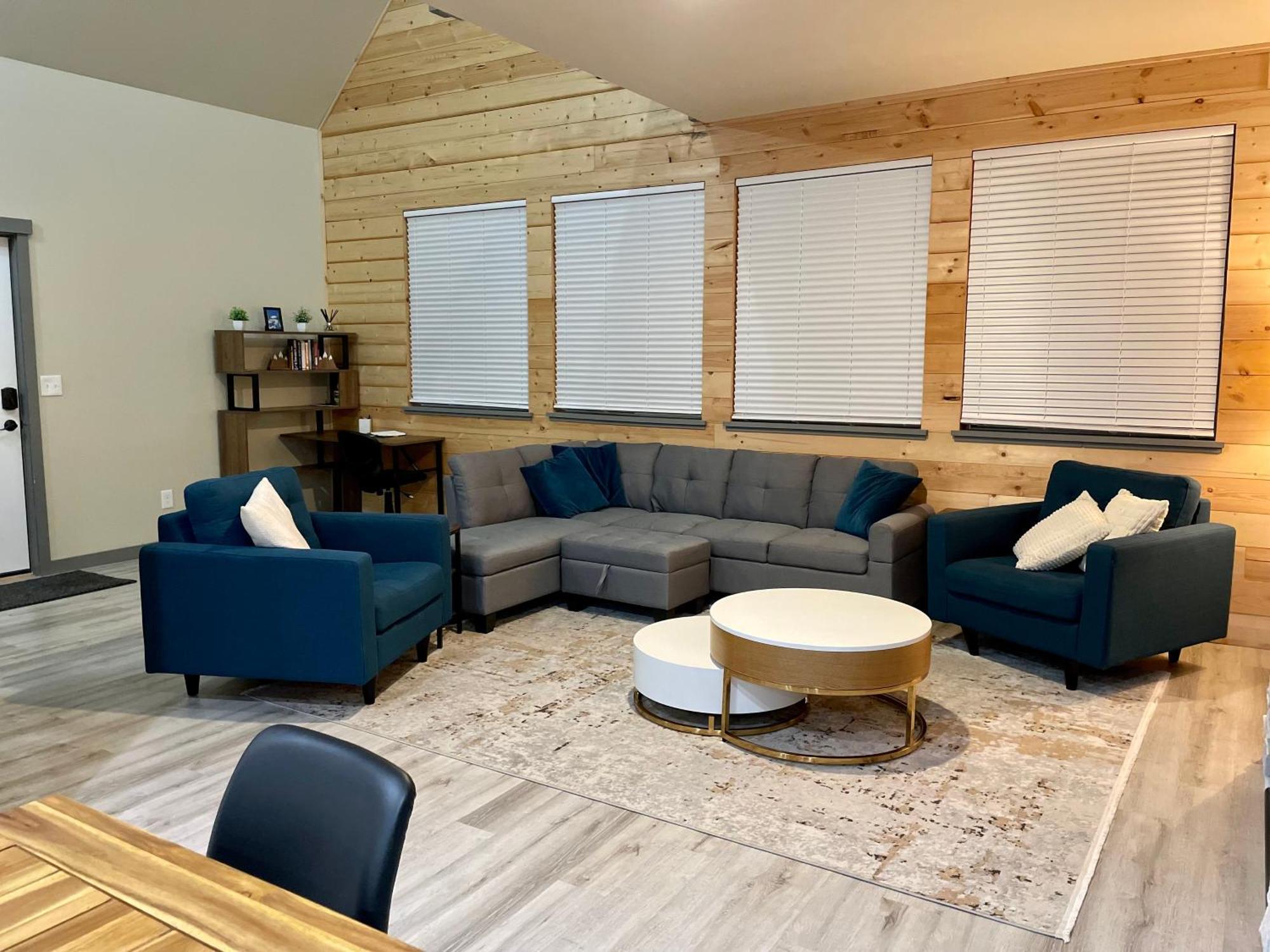 אשפורד New Modern Cabin! 5Mi To Mt Rainier National Park! Hot Tub & Wifi מראה חיצוני תמונה